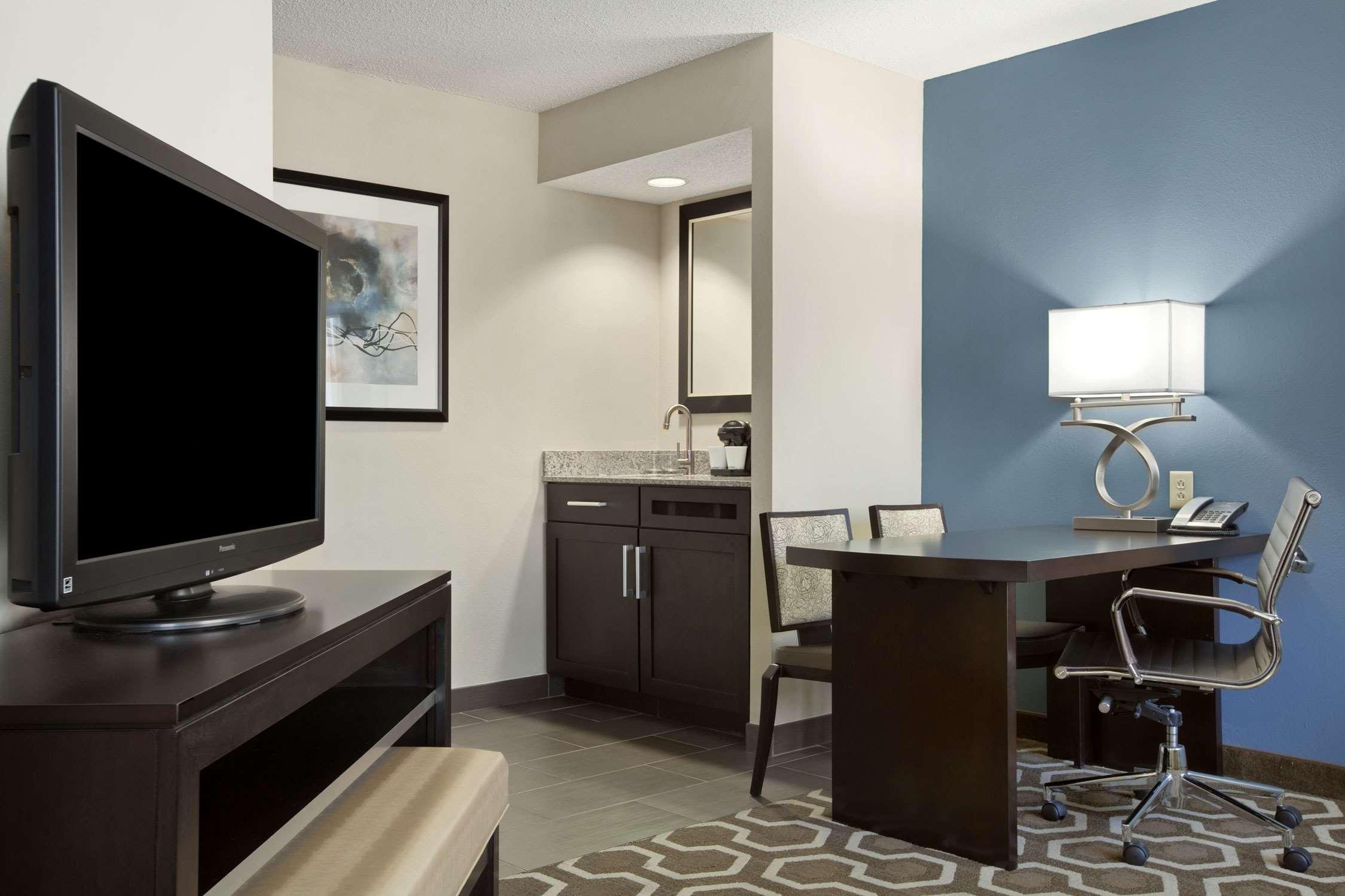 Embassy Suites St. Louis - Airport Bridgeton Chambre photo