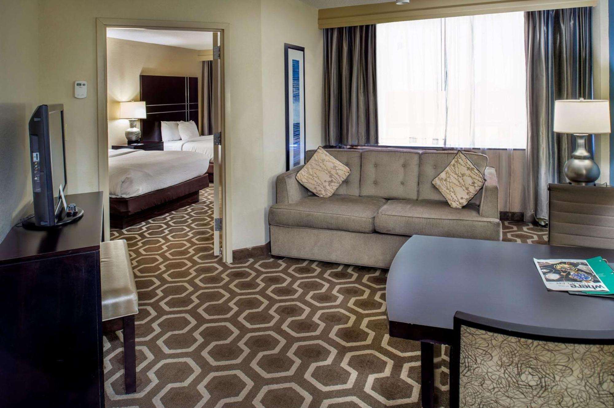 Embassy Suites St. Louis - Airport Bridgeton Extérieur photo