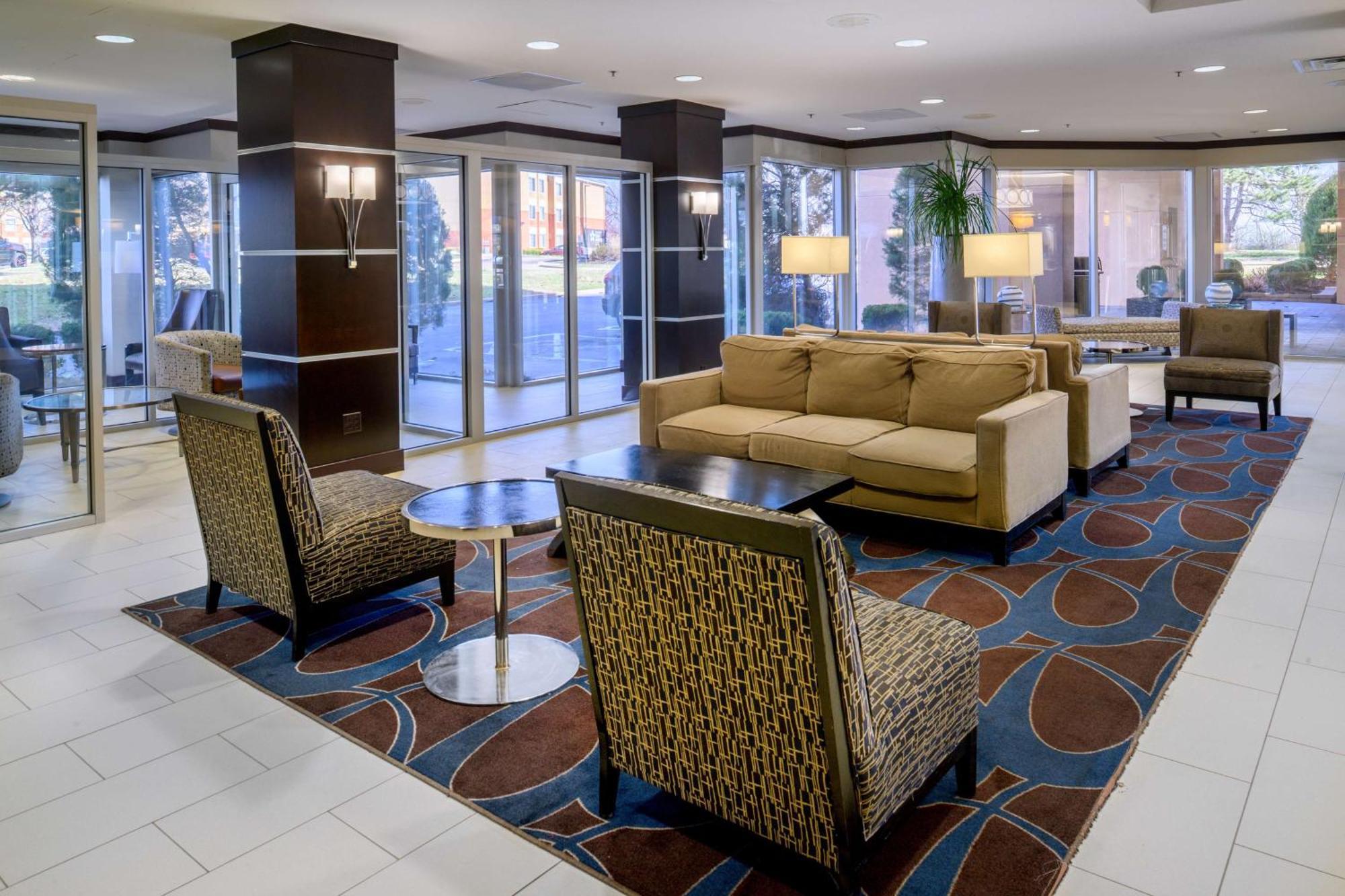 Embassy Suites St. Louis - Airport Bridgeton Extérieur photo